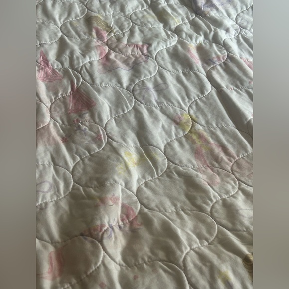 Princess Patterned Quilt Set - Picture 8 of 8